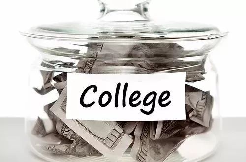 美国孩子是如何自己凑齐大学学费的？
